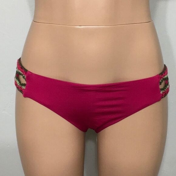 BECCA crochet trim bikini set. NWT - Picture 8 of 11